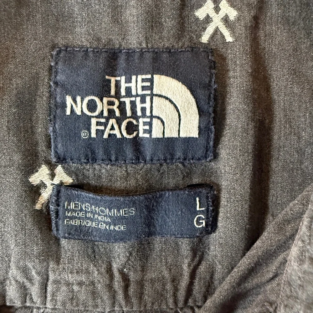 The North Face Shirt Large Pickaxe Print Gray Short Sleeve Button Down Men L